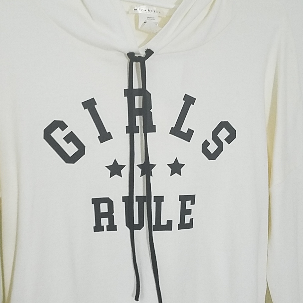 🆕️  Lightweight Hooded Graphic GIRLS RULE - Picture 3 of 6